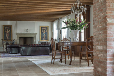 Design ideas for a country living room in Venice.