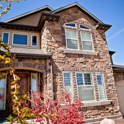 Harristone Saddle Back Ledgestone - Products
