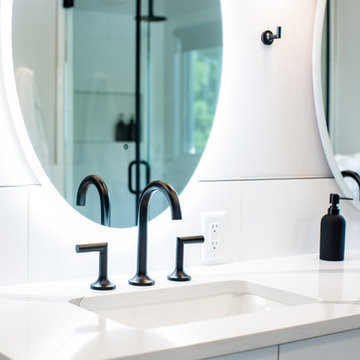 Castle Rock Master Bathroom