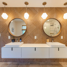 Mom-Rockvilke Bathroom