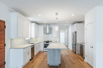 Inspiration for a modern kitchen remodel in Philadelphia