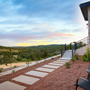 Modern: 4,950 ft², 4 BR/4 BA/2 ST home