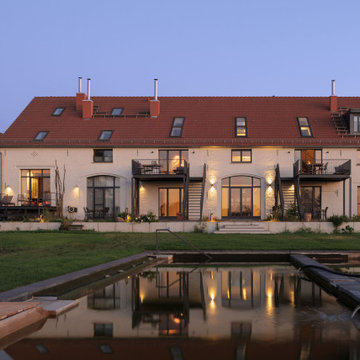 Gartenseite: Naturpool
