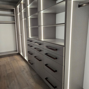 Modern Luxury Walk-In Closet