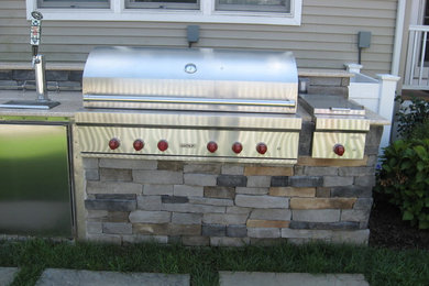 Outdoor Kitchen Areas