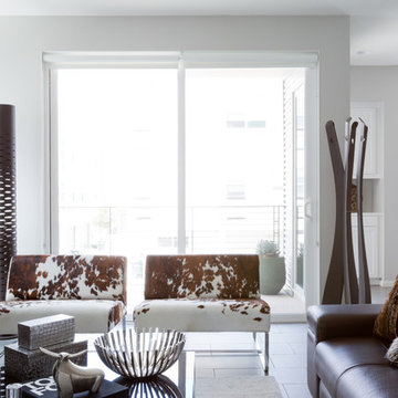 A Collected-Meets-Cool Costa Mesa Bachelor Pad