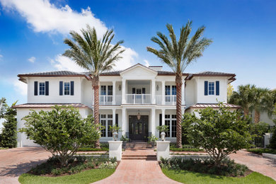 Coastal exterior home idea in Miami