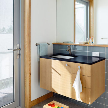 Beach Style Bathroom