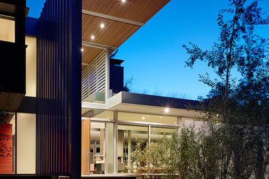 Home design - modern home design idea in Calgary