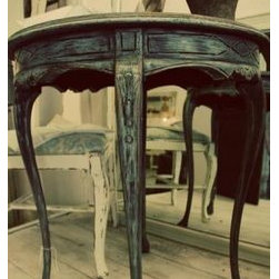 Rusty N'Chippy's Vintage Boutique - Home Decor