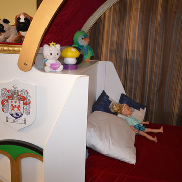 Triple Crown Bed
