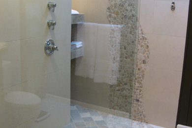 Bathroom - contemporary bathroom idea in Sacramento