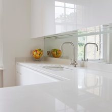 kitchen - mirrored splashback