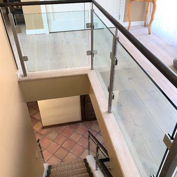 Carl - custom glass railing system