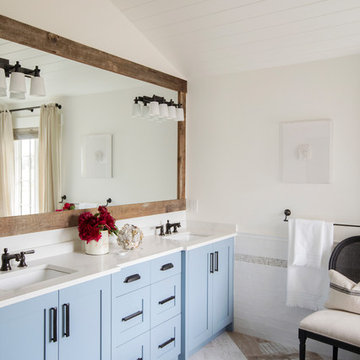 Langley Historical Farmhouse - Bathroom