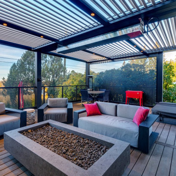 Calgary West StruXure Adjustable Pergola with Phantom Motorized Screens & Lights