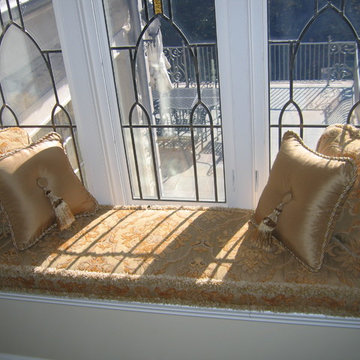 Decorative Pillows on Custom Bench Cushion
