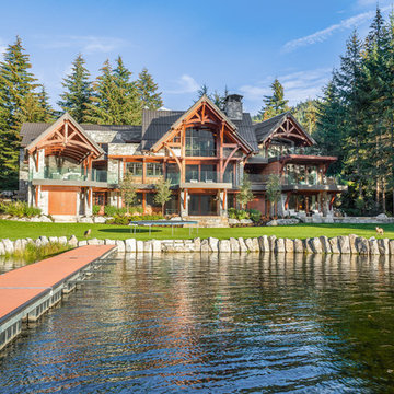 Grand Mountain Lodge