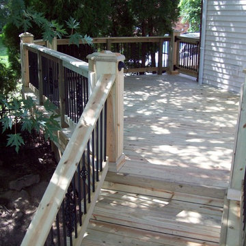 Pressure Treated deck with diamond dental molding & Diamond King Post,