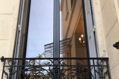 Photo of a classic home in Paris.