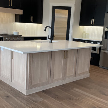 Black Paint and Light White Oak Kitchen Design