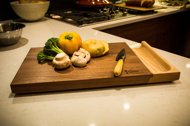 Gearr - Chopping Board and detachable Tray