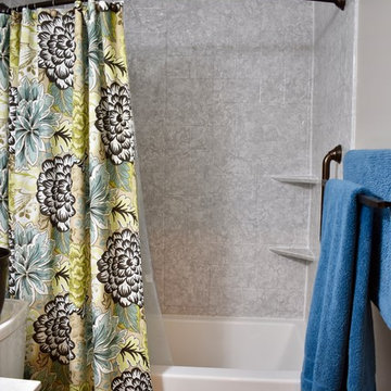 Small but Charming Bathroom
