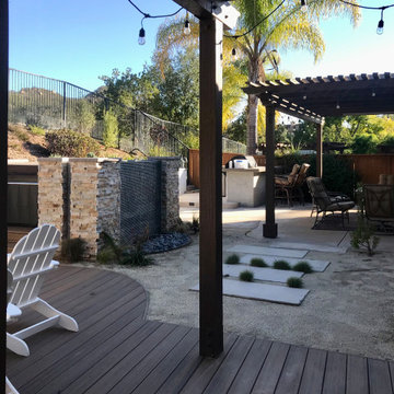 Escondido Wild Oak Patio