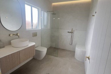 Inspiration for a bathroom in Brisbane.