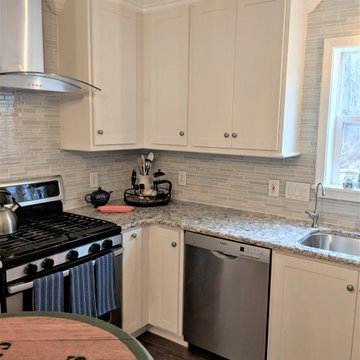 Small, quaint kitchen in Horseheads, NY