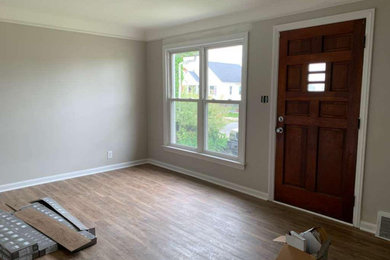 Entryway - entryway idea in Cleveland