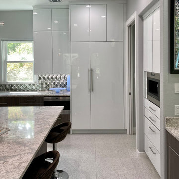 Witt Contemporary Kitchen