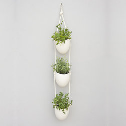 3-Tier Porcelain and Cotton Planter - Products