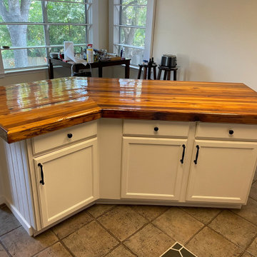 KITCHEN BACKSPLASH - Grey / White / Beige Picket Tile