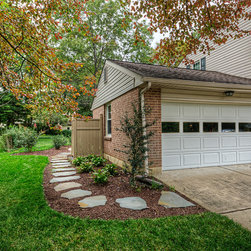 Irregular Flagstone Steppers - Landscaping Stones And Pavers