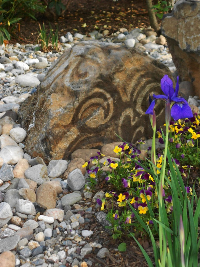 Rock Garden Landscape Feature: Stone carving