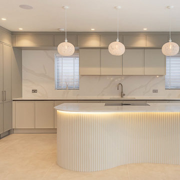 Stunning Contemporary Shaker-Style Kitchen in St Albans