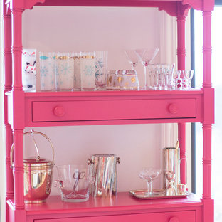 他の地域のビーチスタイルのおしゃれなホームバーの写真