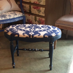 Client's foot stool - Products