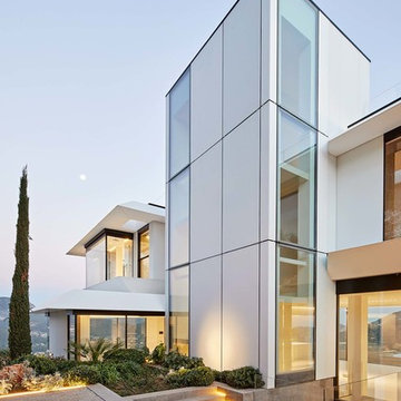 Gras Arquitectos cuenta con KRION y Butech en la fachada de Where Eagles Dare