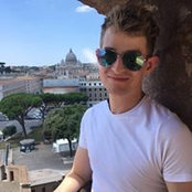 Tom's photo