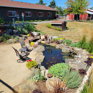 A Mediterranean-Inspired Garden