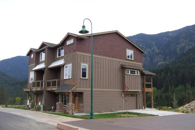 Trendy exterior home photo in Portland