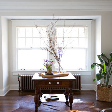 My Houzz: Original Art and Vintage Treasures Fill a Missouri Home
