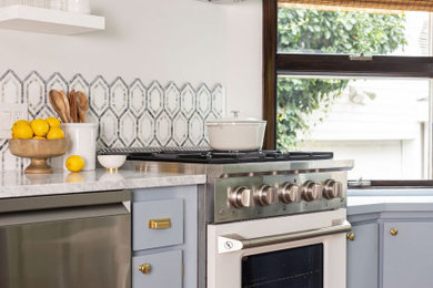 Inspiration for a timeless kitchen remodel in Bridgeport