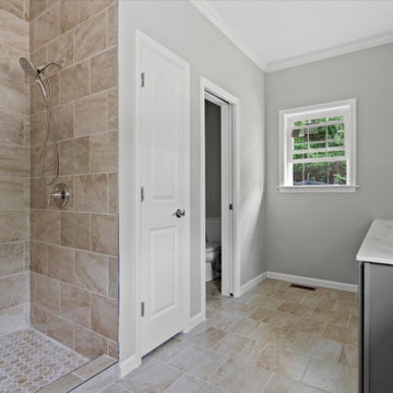 Spacious bathroom