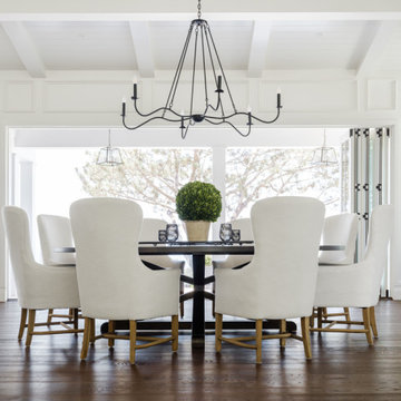 DANO'S ROUND PEDESTAL DINING TABLE