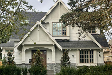 Craftsman exterior home idea in Vancouver