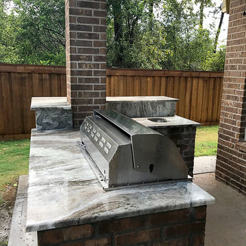 Outdoor Kitchen & Patio