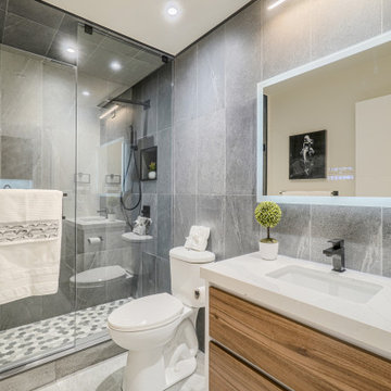 Riverwalk Condo